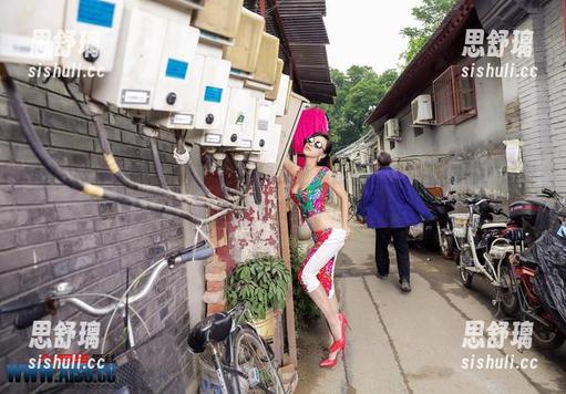 AISS爱丝(黄金版) - 在线欣赏亚美依的原图油亮时刻，感觉空气都变甜了！