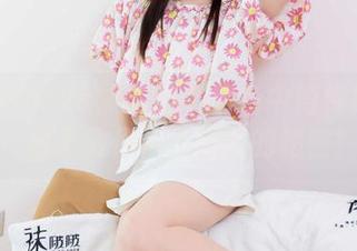 BoBoSocks袜啵啵 – 黑色中筒棉袜图包：稚予教你袜子搭配的秘密！