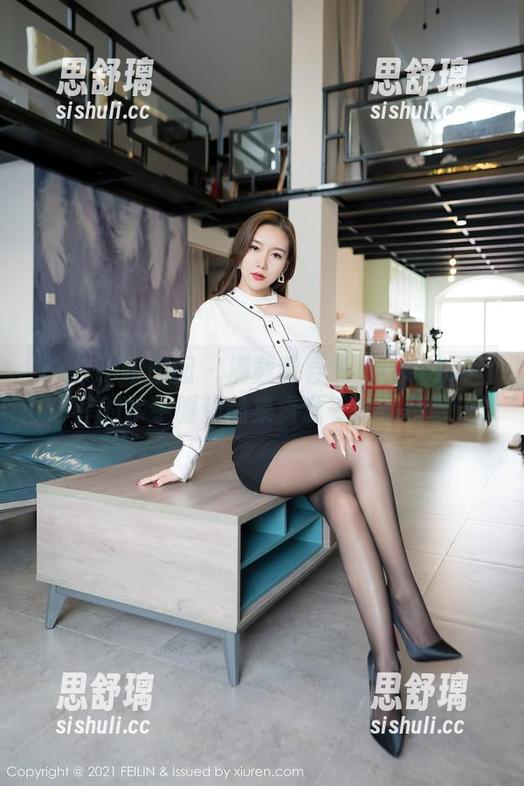 Feilin嗲囡囡-solo尹菲 Feilin嗲囡囡 - 满载青春气息!solo尹菲的水手服作品集资源一站式获取