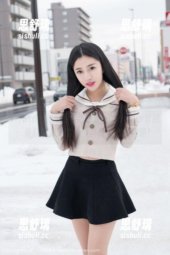 MiStar魅妍社-杨晨晨sugar MiStar魅妍社 - 杨晨晨sugar泳池套图:光影间游走的她,真让人心跳加速!