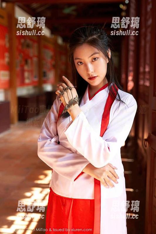 MiiTao蜜桃社-Cris_卓娅祺 MiiTao蜜桃社 - 私拍来袭,Cris_卓娅祺长腿资源真是让人心动不已!