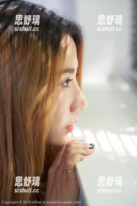 MiiTao蜜桃社-小魔女lily MiiTao蜜桃社 - 在小魔女lily的高清自拍里,发现不一样的影像风景!
