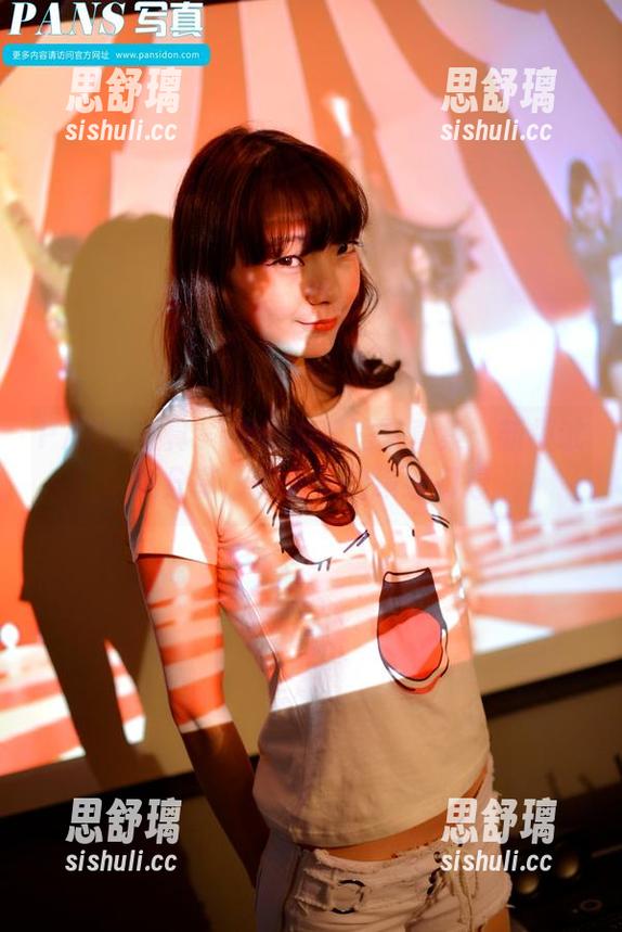 PANS写真-樱桃 PANS写真 - 樱桃的魔法写真集:新模试镜分享,阳光下的缤纷幻想