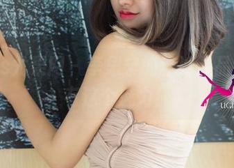 UGirls尤果网 – 李思宁的泳池作品，竟然有这个魅力！