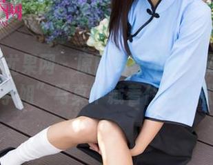 UGirls尤果网 – 原图惊喜不断！黛蓓琪的“学姐”写真中藏着什么幽默？