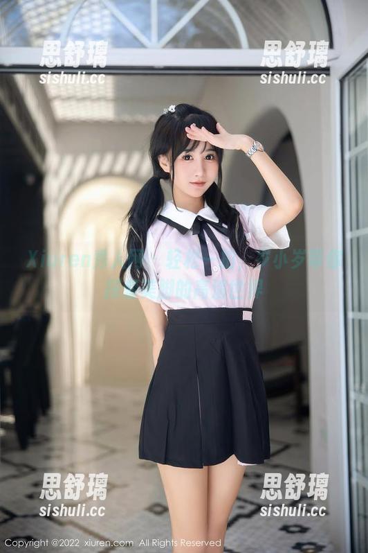 Xiuren秀人网-岁小岁 Xiuren秀人网 - 轻松一拍,岁小岁带你探索美脚的高清世界