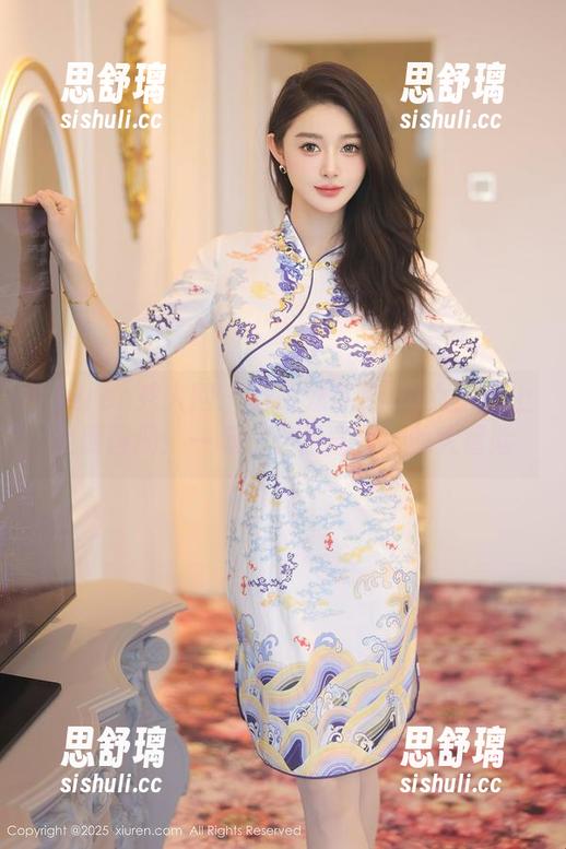 Xiuren秀人网 - 当战姝羽Zina女王遇上免费图册：一场‘女王驾到’的大冒险