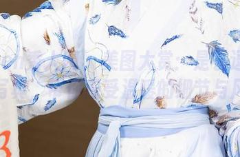 Xiuren秀人网 – 美图大赏：是小逗逗的棉袜写真，带你感受温暖的细节与风格。