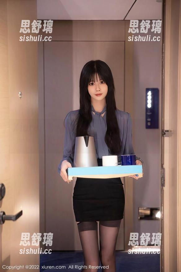 Xiuren秀人网 - 看！月酱儿的女仆图集，精选内容让你连连惊叹！