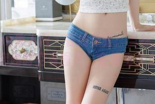 Xiuren秀人网 – 在线体验：当林文文修女穿越时空看图片，会发生什么？