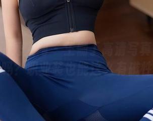 Xiuren秀人网 – 王俪丁高清写真：你相信吗？职业装也能这么有磁性！