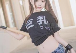 妹汤物语的微醺时刻：Yoko宅夏校服图集，阳光下的隐秘芬芳