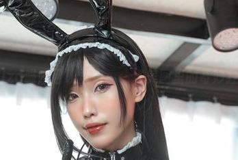 eliza喵喵召唤雷电：一场美图里的奇妙狂欢