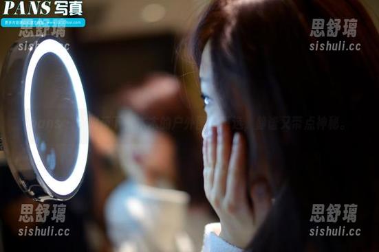 pans-木木 pans - 在树荫下,木木的户外图包精选,静谧又带点神秘。
