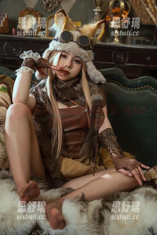 七月喵子带你踩进无圣光的幻想，黑兔丝图集不就是调调？