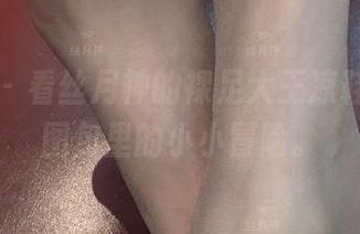 微密圈 – 看丝月神的裸足大王凉鞋，高清图包里的小小冒险。
