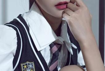 丽柜 – 潘朵拉的致命美足：福利写真让你无从自拔！