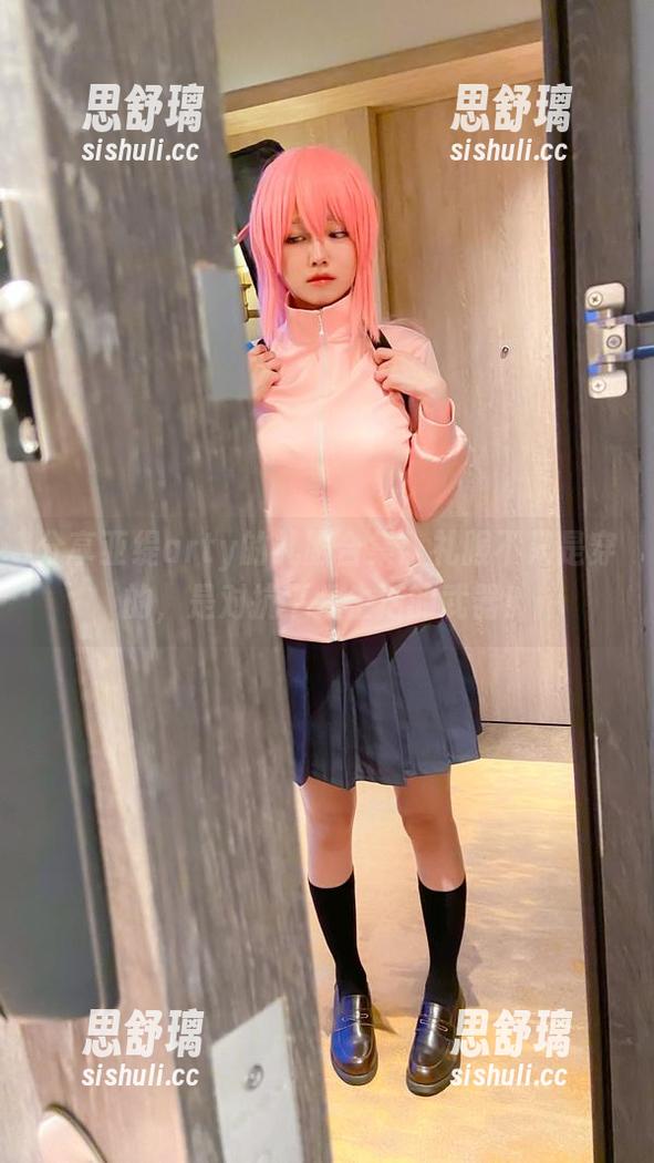 亚缇arty 分享亚缇arty的礼服合集:礼服不只是穿的,是对抗平凡生活的武器!