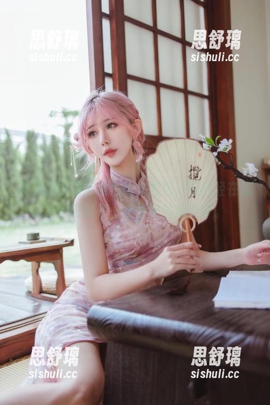 仙女月 看完仙女月的粉色内衣图包,我已经在想,何时能来一场真实的仙女梦。