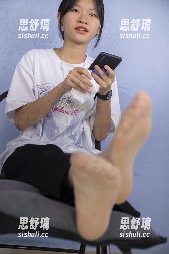 南国足艺-小娴 南国足艺 - 小娴性感美脚高清合集,快准备好你的心理承受能力