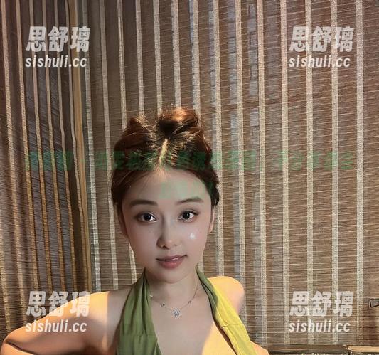 奶雯 微密圈 - 奶雯极度红色诱惑原图,不分享你会后悔的!