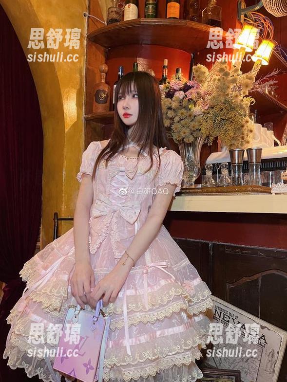 妖君白研 妖君白研空姐套图全新更新,难道真的能把天际线都打动?