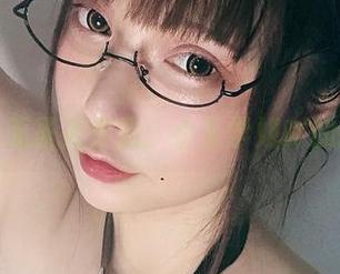 透明女仆无圣光作品：小泉学姐吖的撩人瞬间
