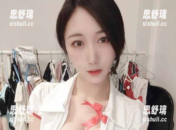 小玉吃果冻 微密圈 - 小玉吃果冻校园写真全集:书本堆里藏着的不是知识,是美丽的故事!
