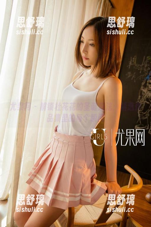 尤果网-杜花花 尤果网 - 解锁杜花花的圣诞魔法:精选作品集里的每个瞬间