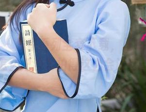 尤果网 – 居家系列全套下载，王瑞儿教你怎么把沙发拍得这么会说话。