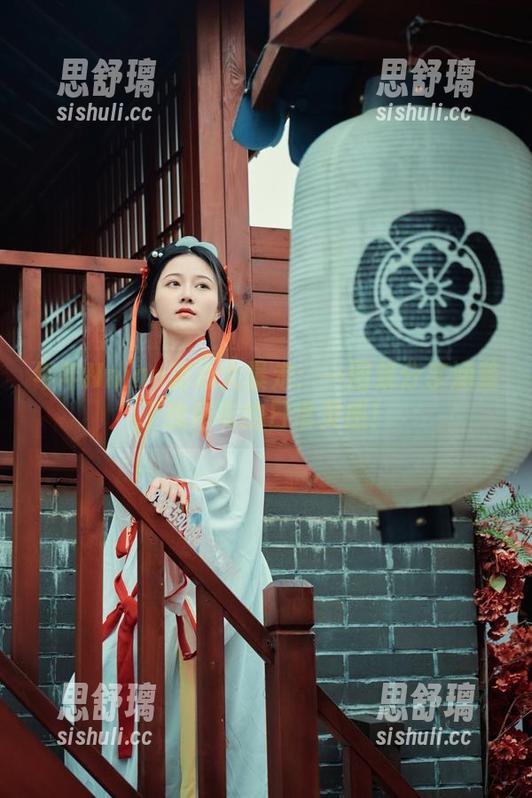 年年Nnian 年年Nnian甜心大暴走:一图集分享涵盖了我所有的日常灵感!
