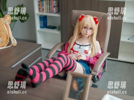 幼水铃衣的女孩图包，福利不容错过，快来划拉！