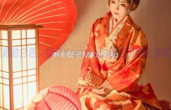 流光溢彩的白色，御子Yumiko的福利图包让你欲罢不能