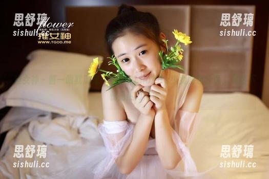 推女神-歆小兔chobits 推女神 - 瞥一眼就沉迷:歆小兔chobits少女图包分享,果然不愧是热门博主