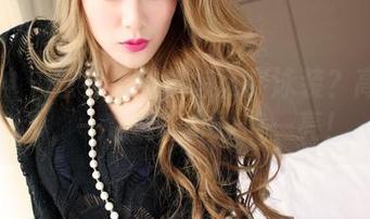 推女神 – 想看魏扭扭怎么穿泳装？高清资源，一定能让你眼前一亮！