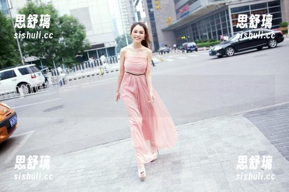 推女郎-Yu佳妮 推女郎 - 图集中,Yu佳妮教你如何在夏天秒变时尚达人的秘密!