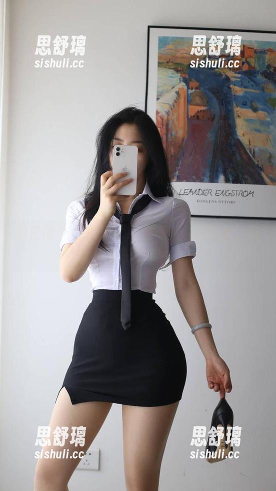 微密圈 - 看文茜cool的美腿私房写真，简直就像在看艺术品！