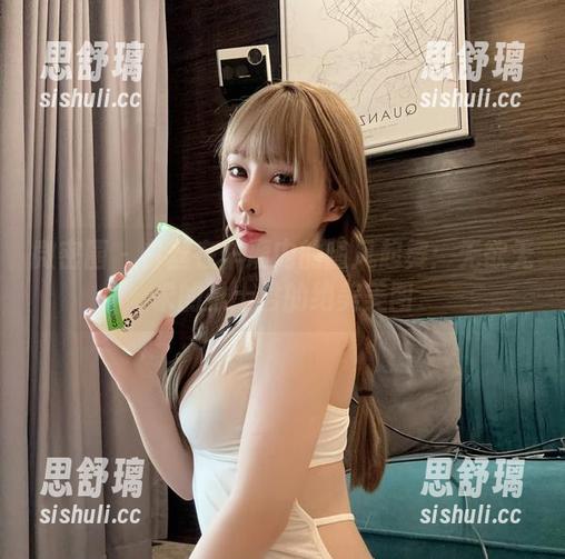 无欲无求的推土君 微密圈 - 白丝在车厢内的随风起舞:无欲无求的推土君的绝美美图