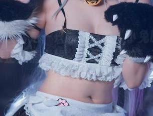 大家注意！是一只熊仔吗的“小兔时间”写真集正悄悄上线，下载可要快，不然就被抢光啦！