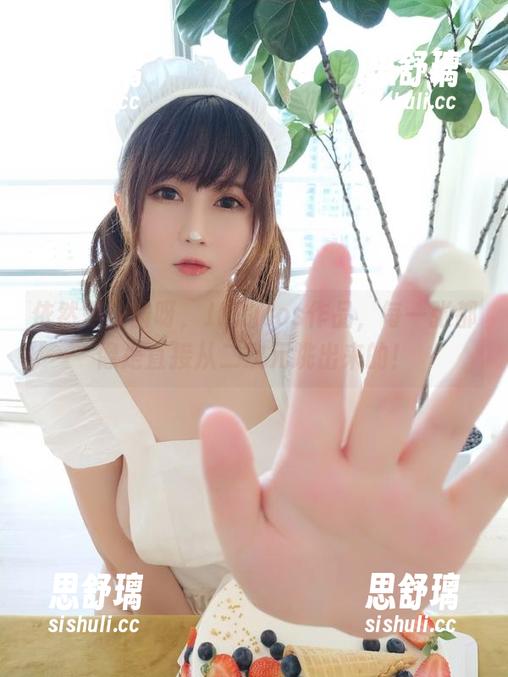 是依酱呀 依然是依酱呀,JK的cos作品,每一张都像是直接从二次元跳出来的!