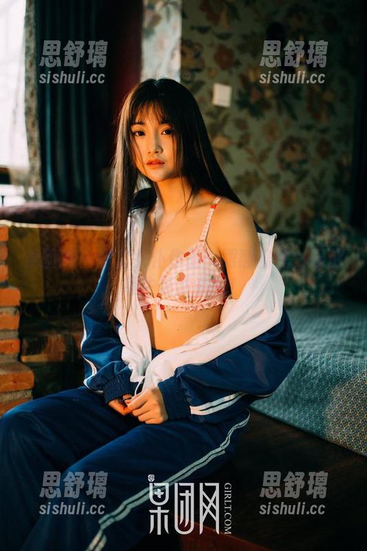 果团网-酸酱兔 果团网 - 全套女仆作品:跟酸酱兔一起解锁生活新姿势!