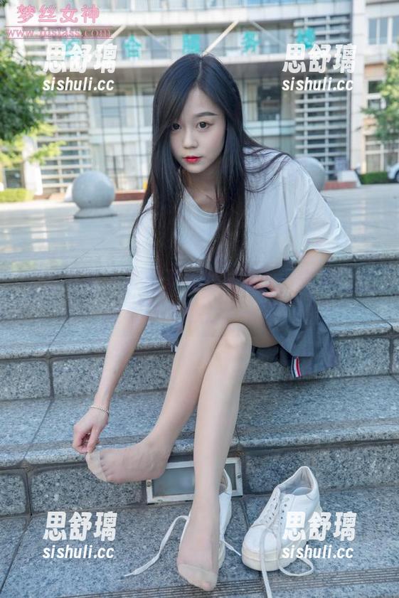 梦丝女神 - 在无圣光的照耀下，宁夏的白丝写真给我上了一课！