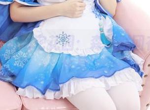 黑丝妹妹的秘密花园：森萝财团在线高清化身