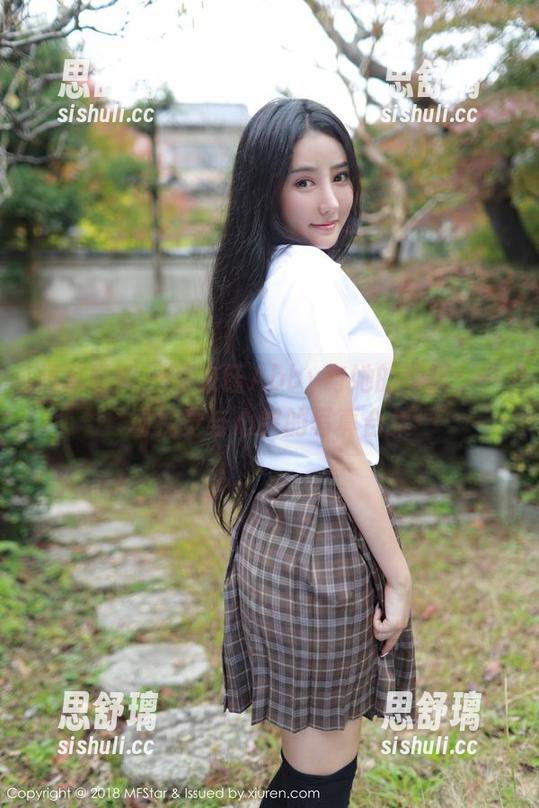 模范学院-蔡文钰Abby 模范学院 - 蔡文钰Abby与她的眼镜:一场视觉与心灵的写真合集
