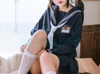 私房写真：樱井小莜与她的兔兔卫衣，共同谱写温暖的章节