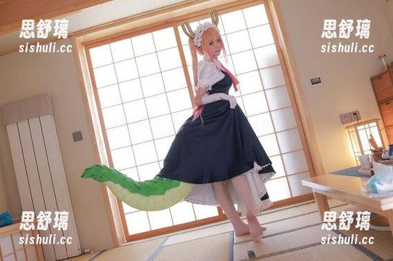 水淼aqua 水淼aqua的写真之旅:冰蔷薇和Nikke胜利女神的双重魅力。
