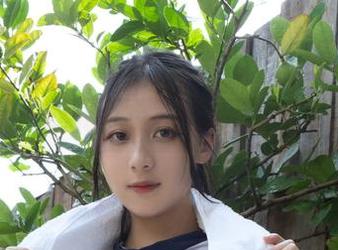 一夜好眠的秘密揭晓：浅安安的图包和她的睡前故事！