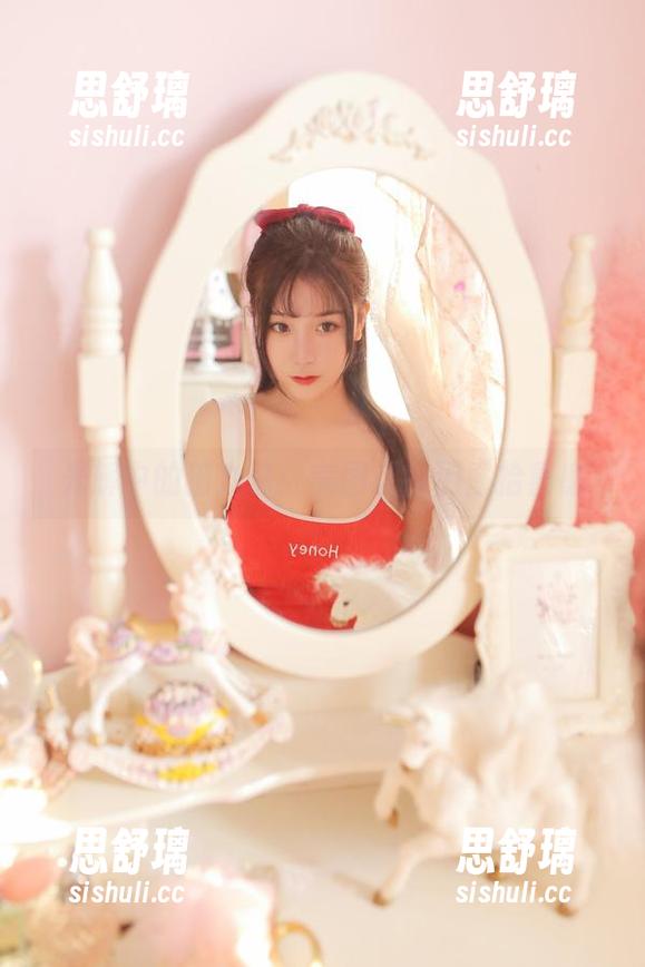 光辉中的猫九酱：美图让我们重拾喜感