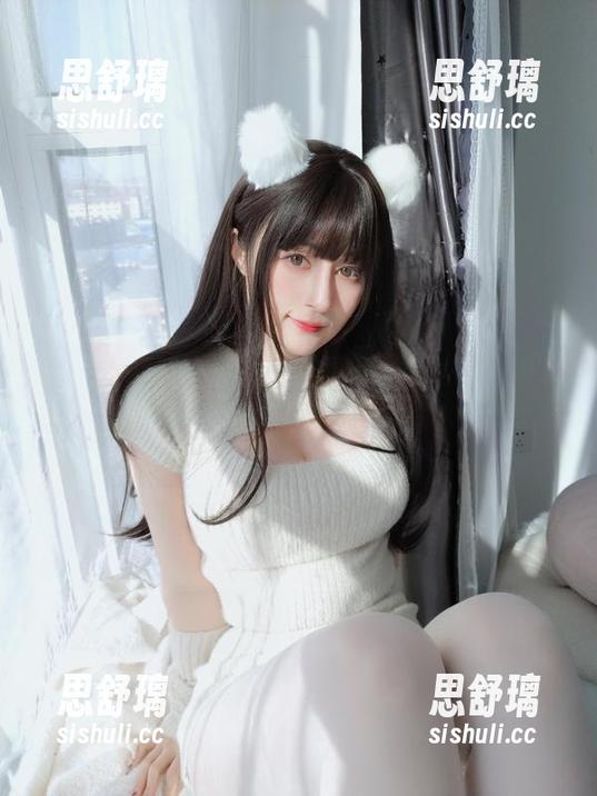 白银81 给你的手机换个壁纸!看白银81如何用儿童睡衣撩心!