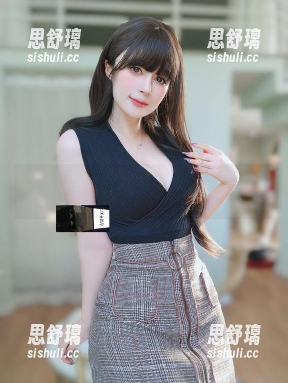 白银81缔造的棉袜写真合集：轻如空气，却让人不敢忽视